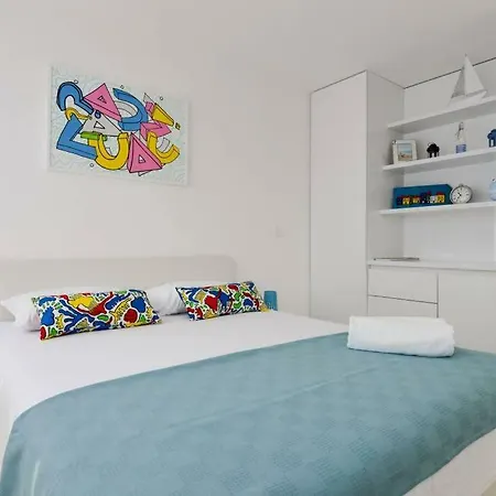 Ivy Apartment